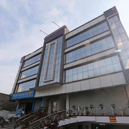 Oyo 8232 Hotel Krb Paradise Dehradun Exterior photo